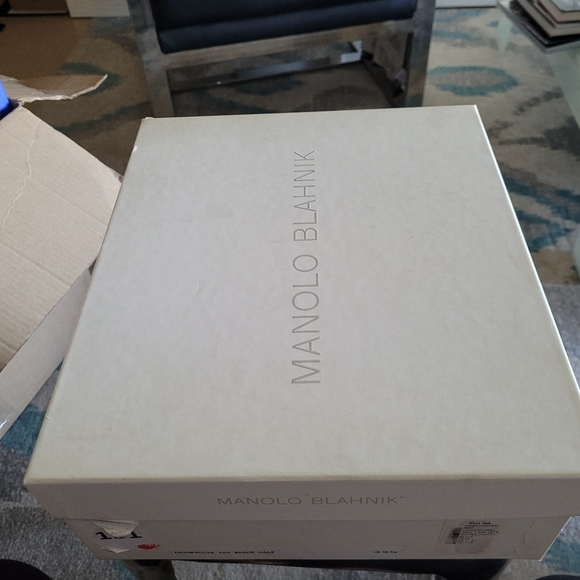 Shoe box - Picture 2 of 2